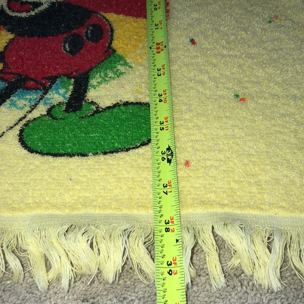 VINTAGE Disney Mickey Mouse Cannon Bath‎ Towel